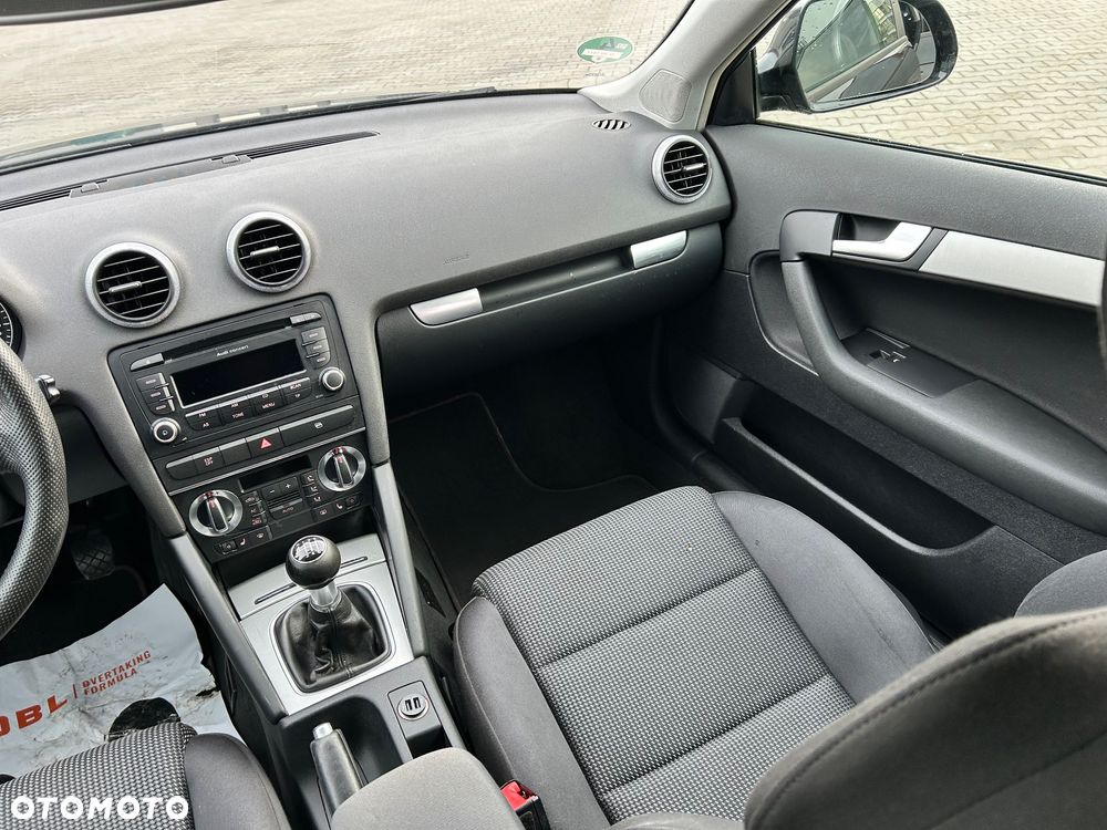 Audi A3 Sportback 1.8 TFSI Ambition - 11