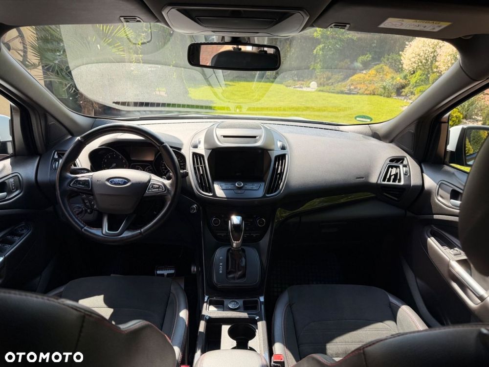 Ford Kuga - 21