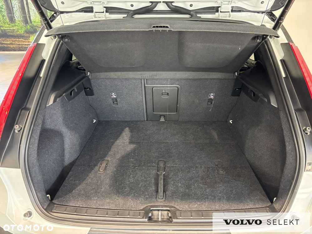 Volvo XC 40 - 24