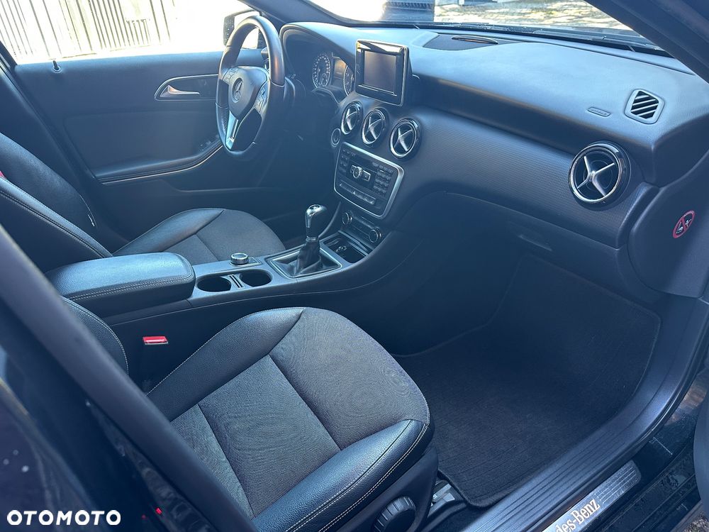 Mercedes-Benz Klasa A 200 (BlueEFFICIENCY) Urban - 14
