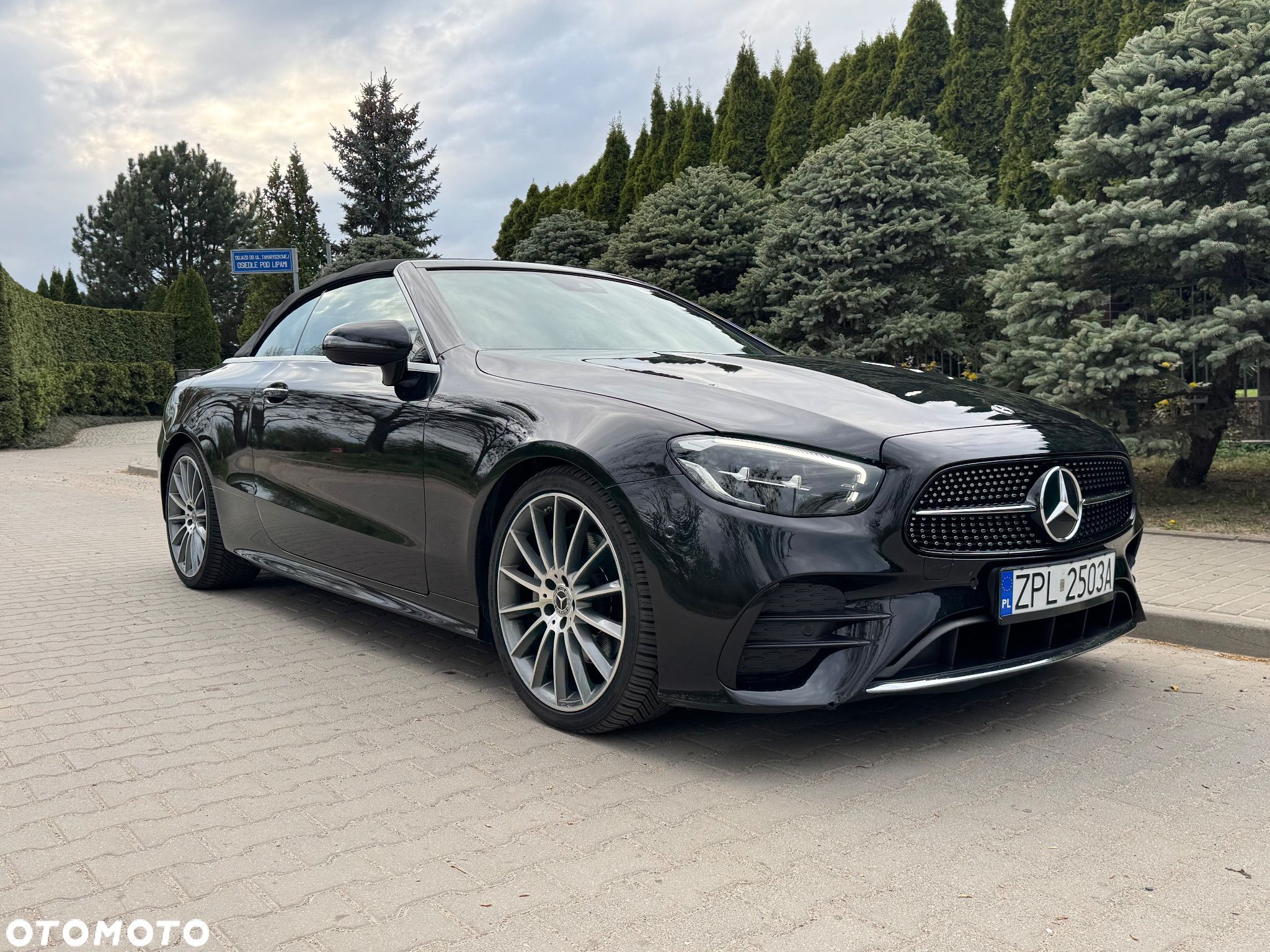 Mercedes-Benz Klasa E 220 d Cabrio 9G-TRONIC AMG Line - 1