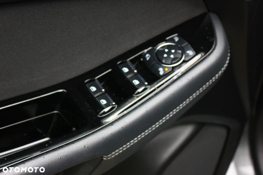 Ford S-Max 2.0 TDCi Titanium PowerShift - 28