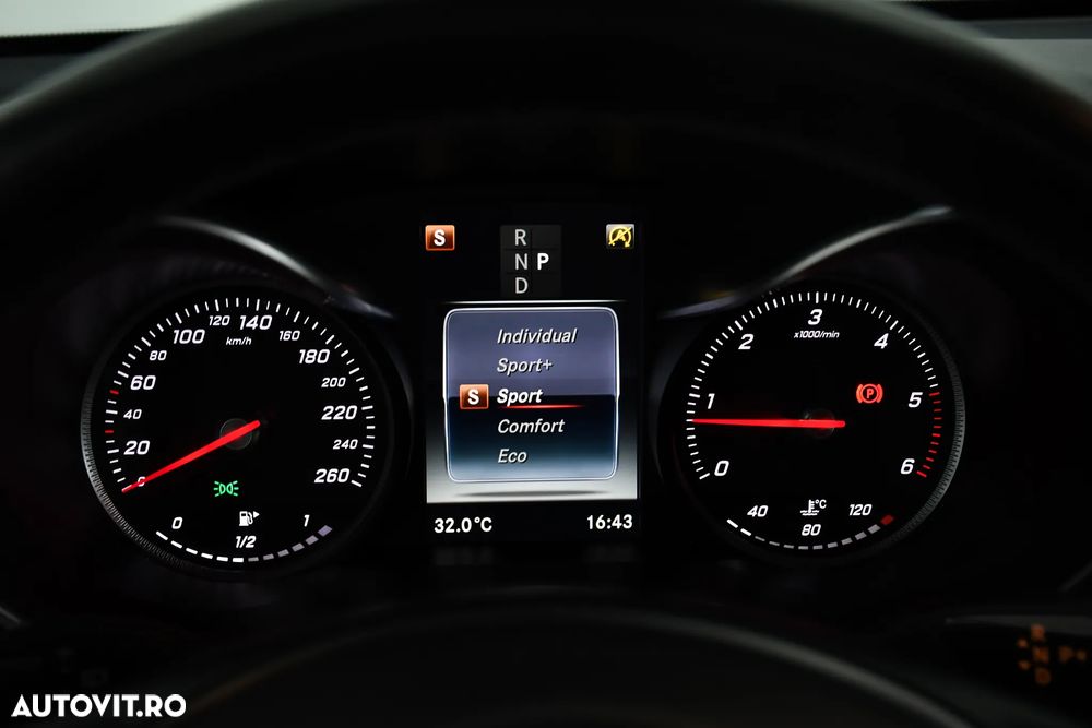 Mercedes-Benz GLC 220 d 4MATIC 9G-TRONIC AMG Line - 26