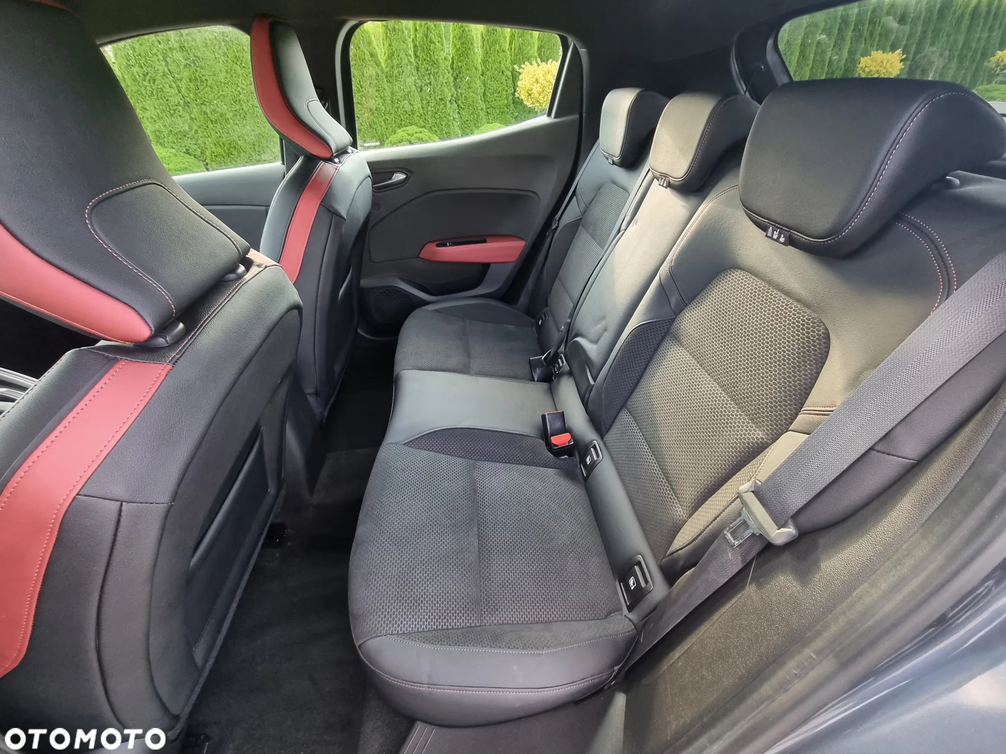 Renault Clio 1.3 TCe Intens EDC - 10