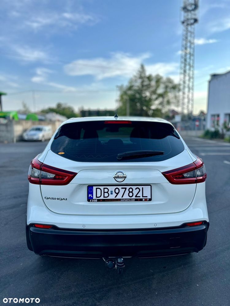 Nissan Qashqai 1.3 DIG-T TEKNA - 10