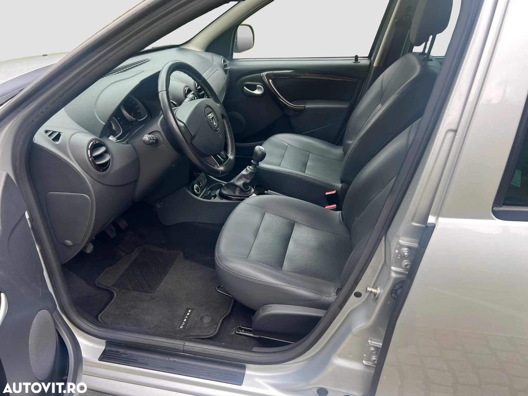 Dacia Duster 1.5 dCi 4x4 Prestige - 6