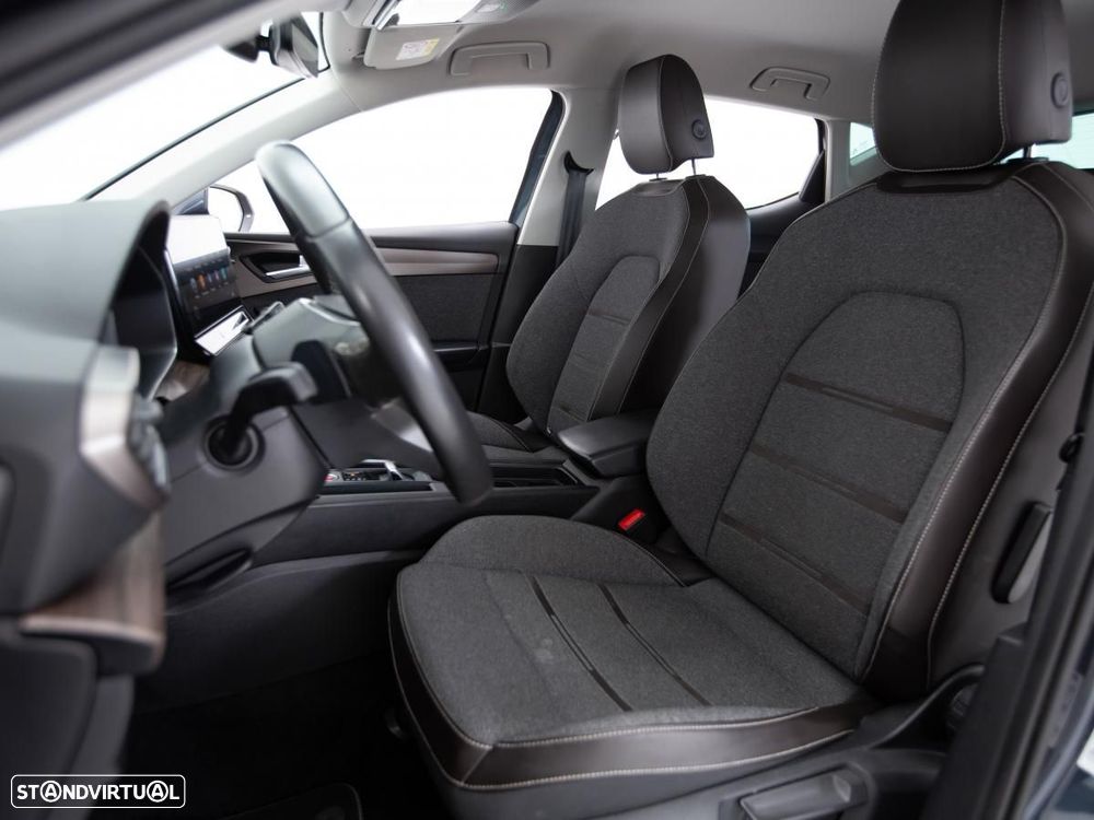 SEAT Leon 1.4 e-Hybrid Xcellence DSG - 9