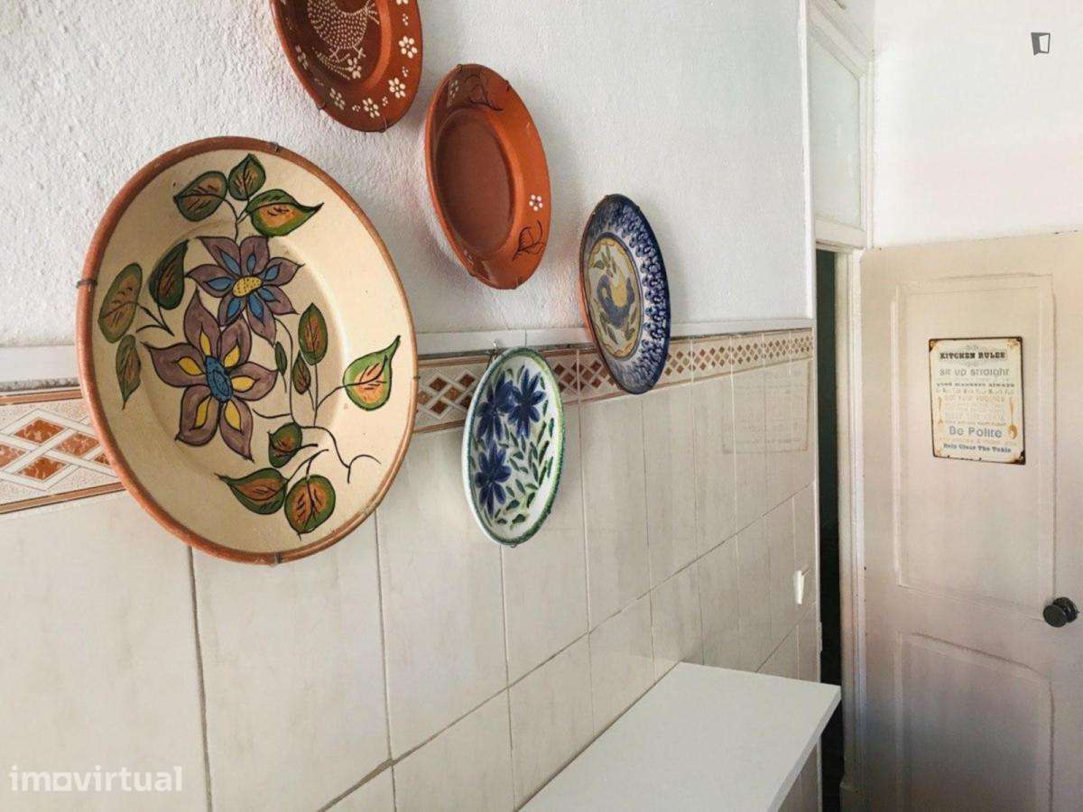 Quarto - localizado em Arroios Lisbon - Grande imagem: 3/17