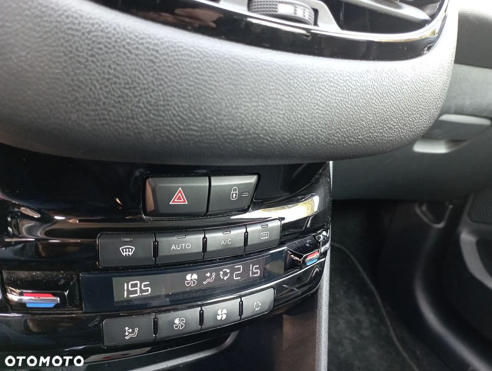 Peugeot 208 1.4 VTi Active - 13