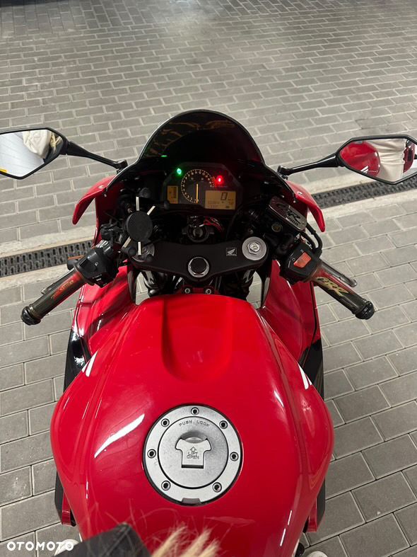 Honda CBR - 6