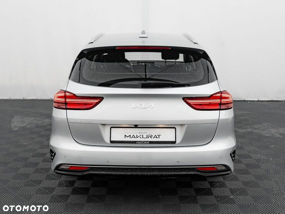 Kia Ceed 1.5 T-GDI M - 10