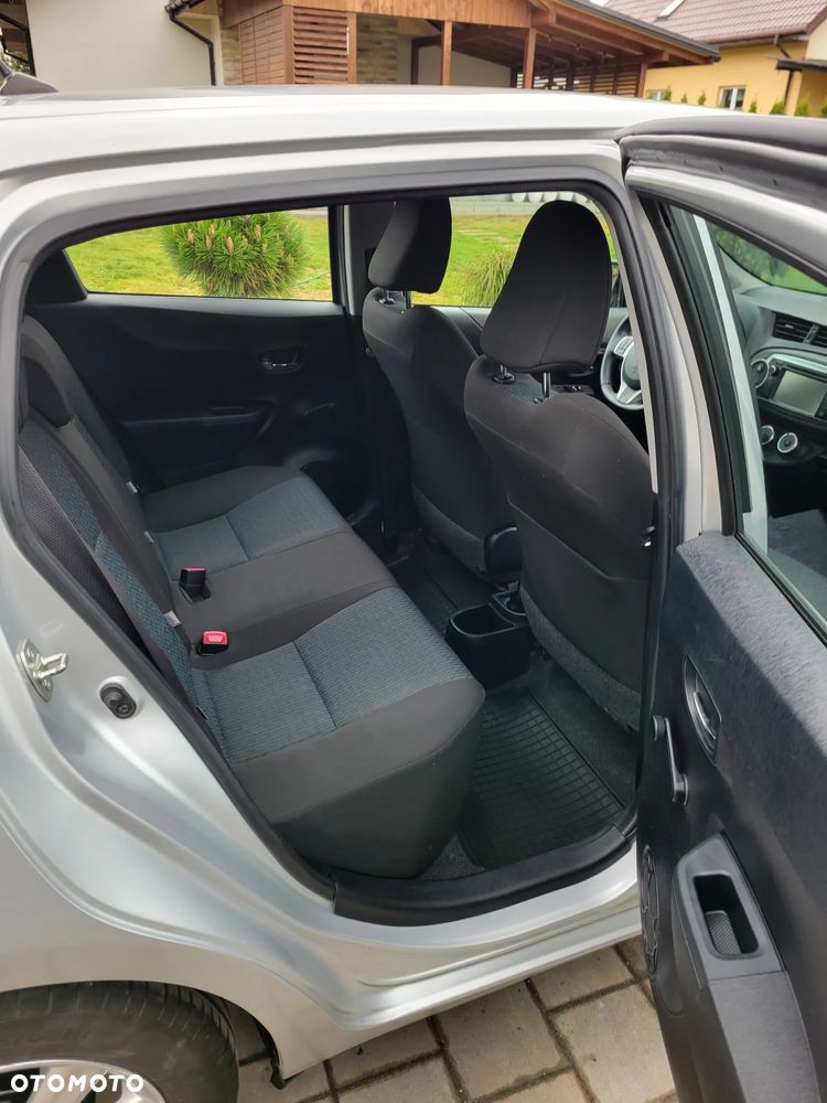 Toyota Yaris - 14