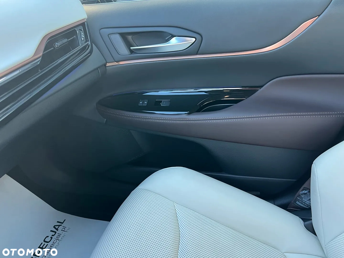 Toyota Mirai Prestige - 32