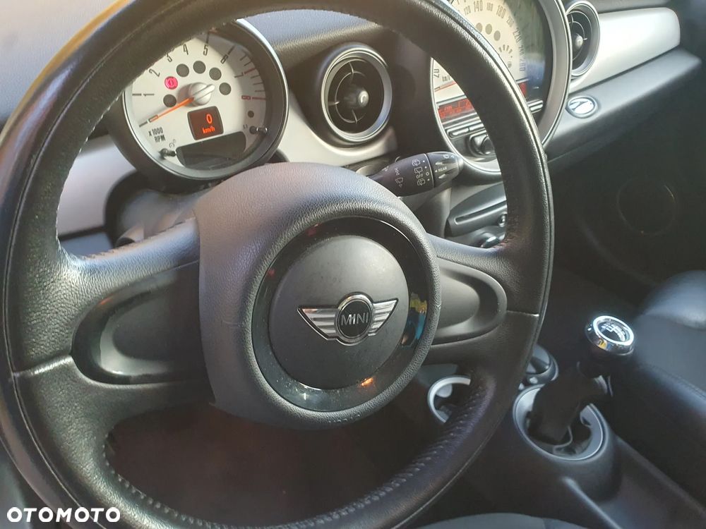 MINI Cooper Standard - 34