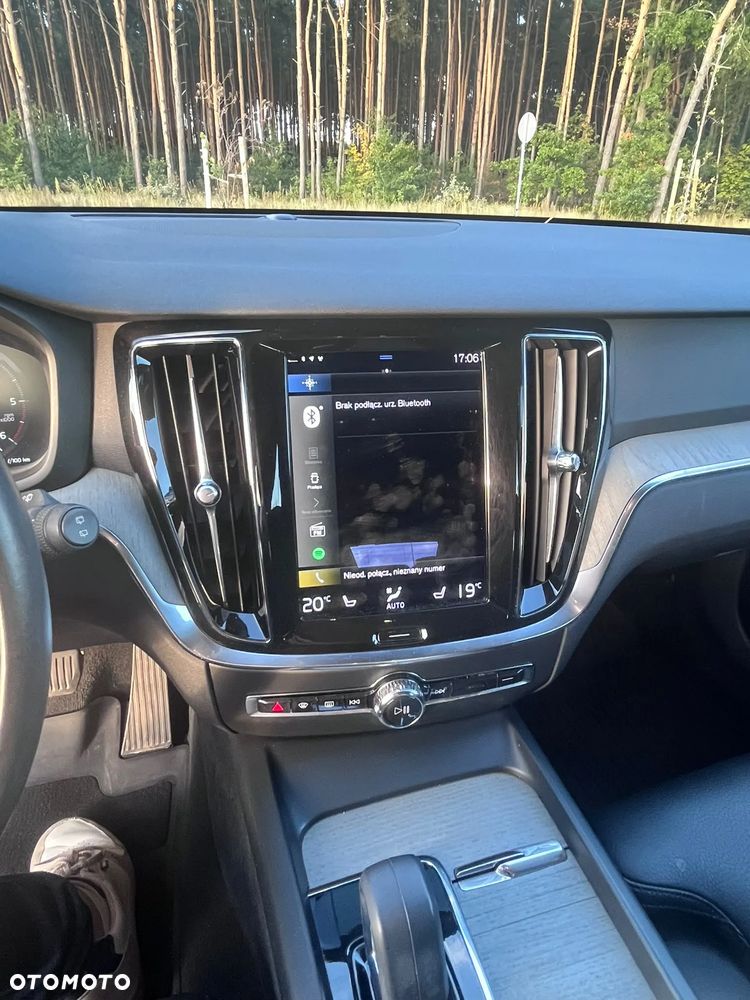 Volvo V60 B4 D Momentum Pro - 9