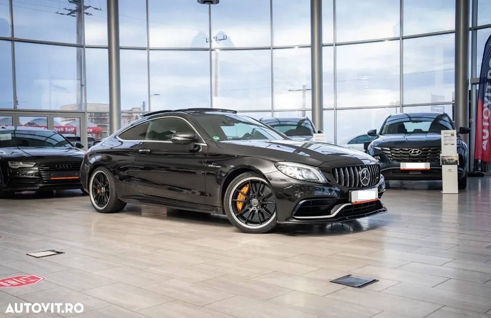 Mercedes-Benz C 63 AMG - 2