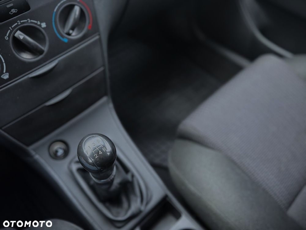 Toyota Corolla 1.4 VVT-i - 20