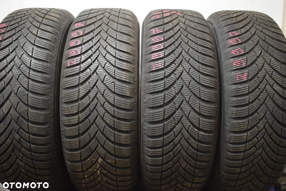 R16 215/65 Semperit Speed-Grip 5 Cena za komplet