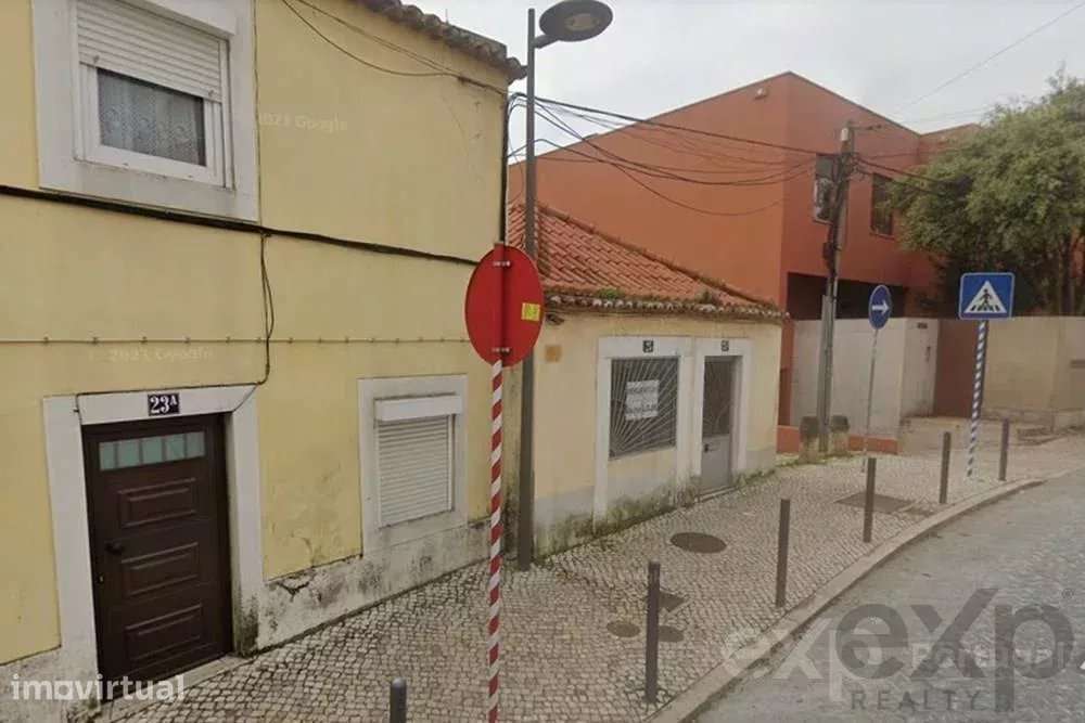 Prédios no centro histórico de Carnaxide - Investimento - Novo preço! - Grande imagem: 3/10