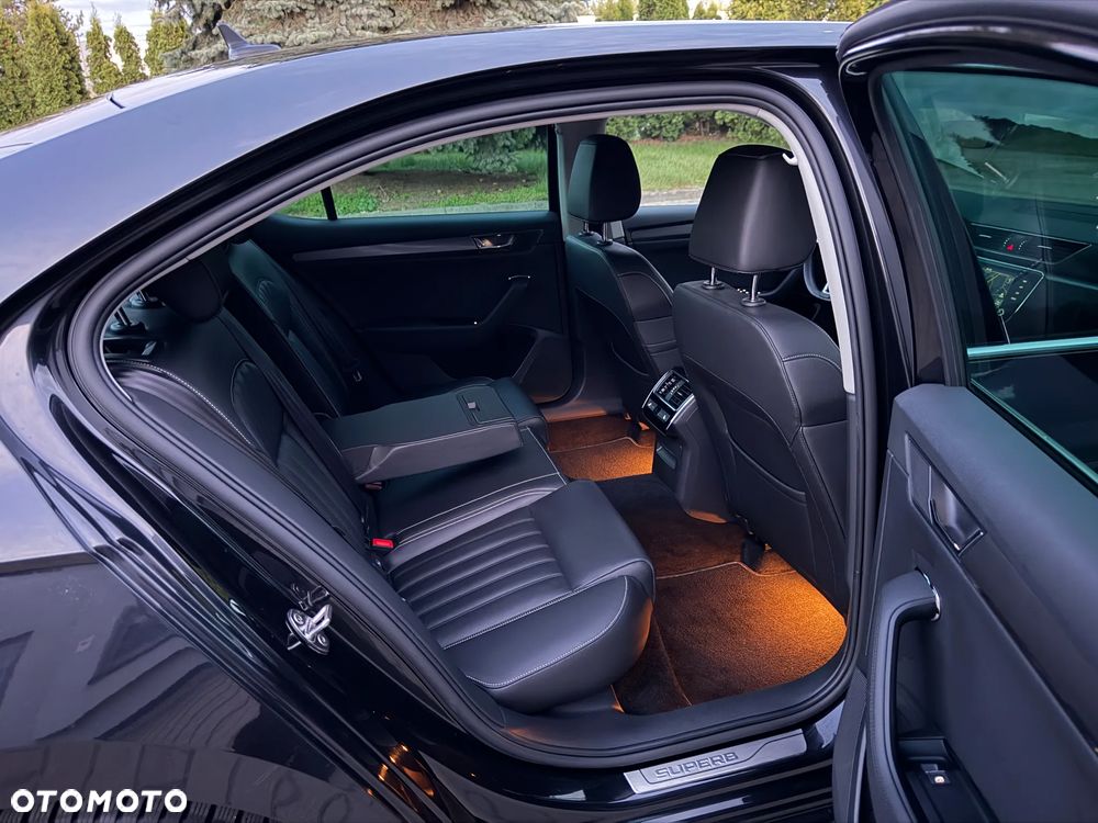 Skoda Superb 2.0 TSI 4x4 L&K DSG - 33