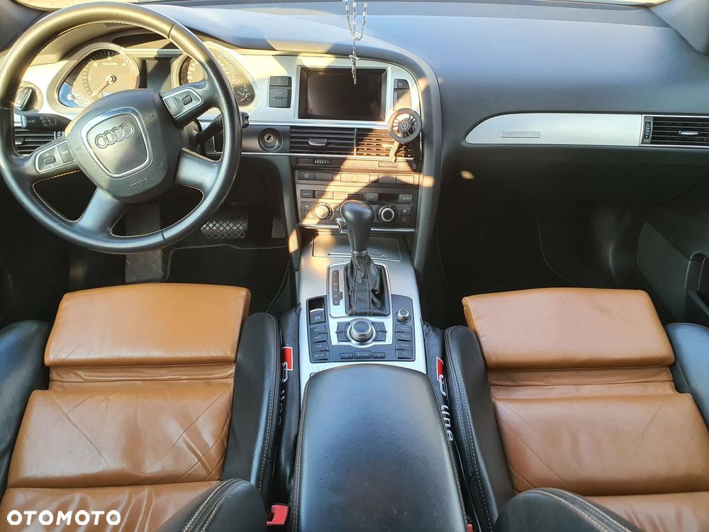 Audi A6 Avant 2.7 TDI DPF quattro tiptronic - 32