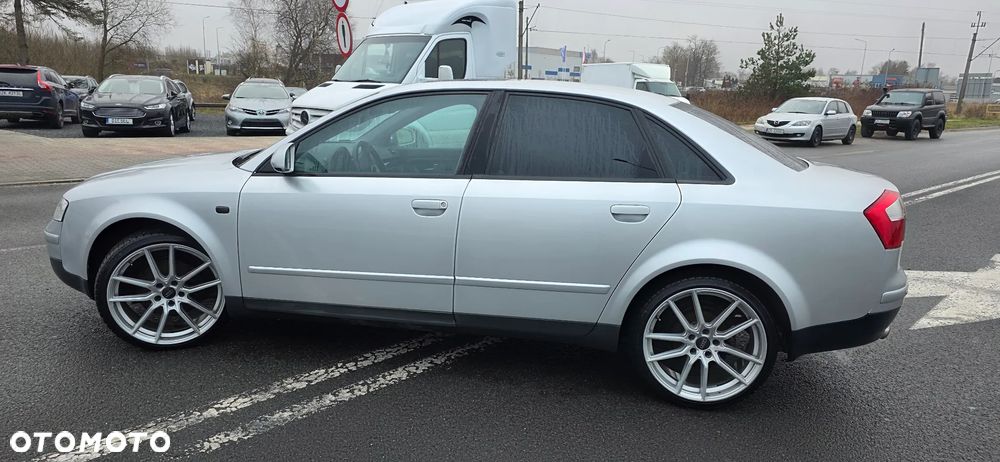 Audi A4 Limousine 1.8T - 17