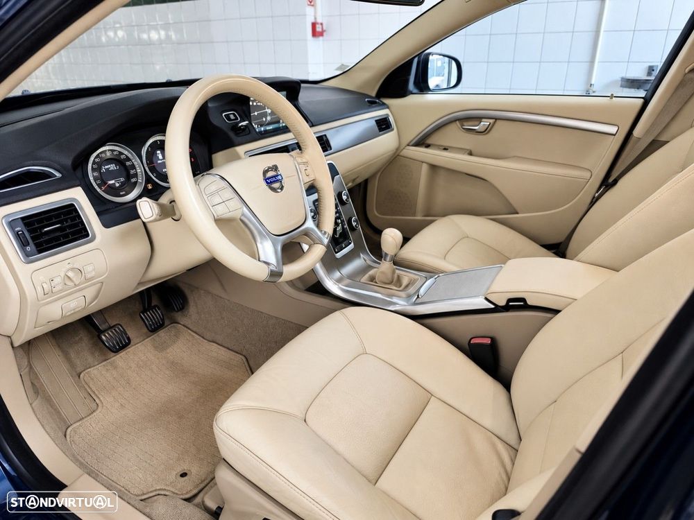 Volvo V70 2.0 D4 Summum - 9