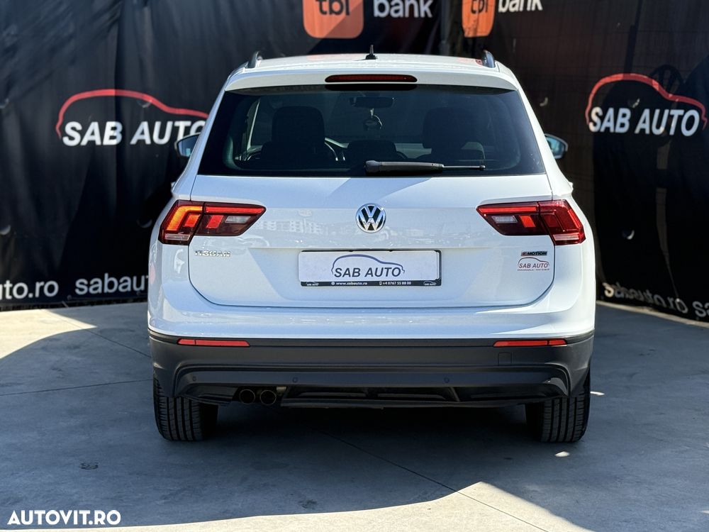Volkswagen Tiguan 2.0 TDI 4Mot DSG Trendline - 18
