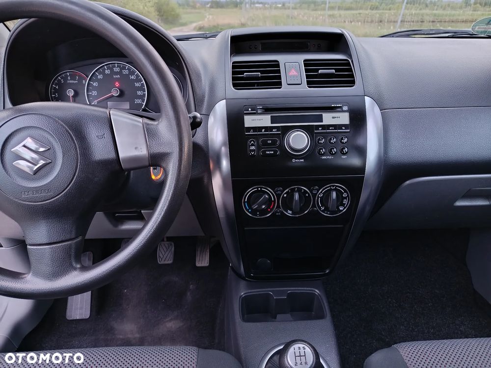 Suzuki SX4 1.6 VVT 4x2 Comfort - 27