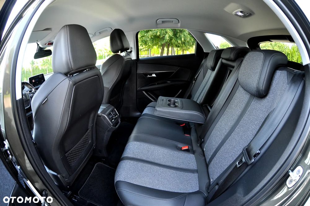 Peugeot 3008 BlueHDi 130 Stop & Start Allure - 23