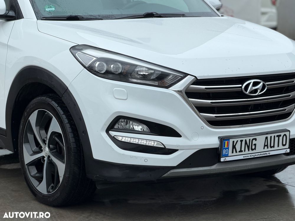 Hyundai Tucson 2.0 CRDI 4WD 6AT Premium+ - 34