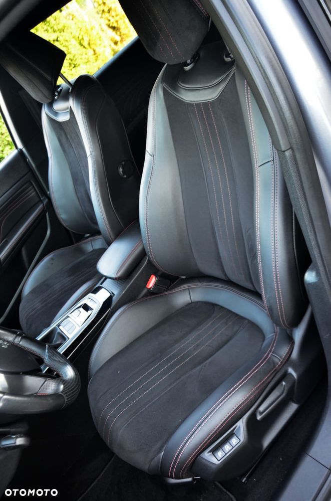 Peugeot 308 - 25