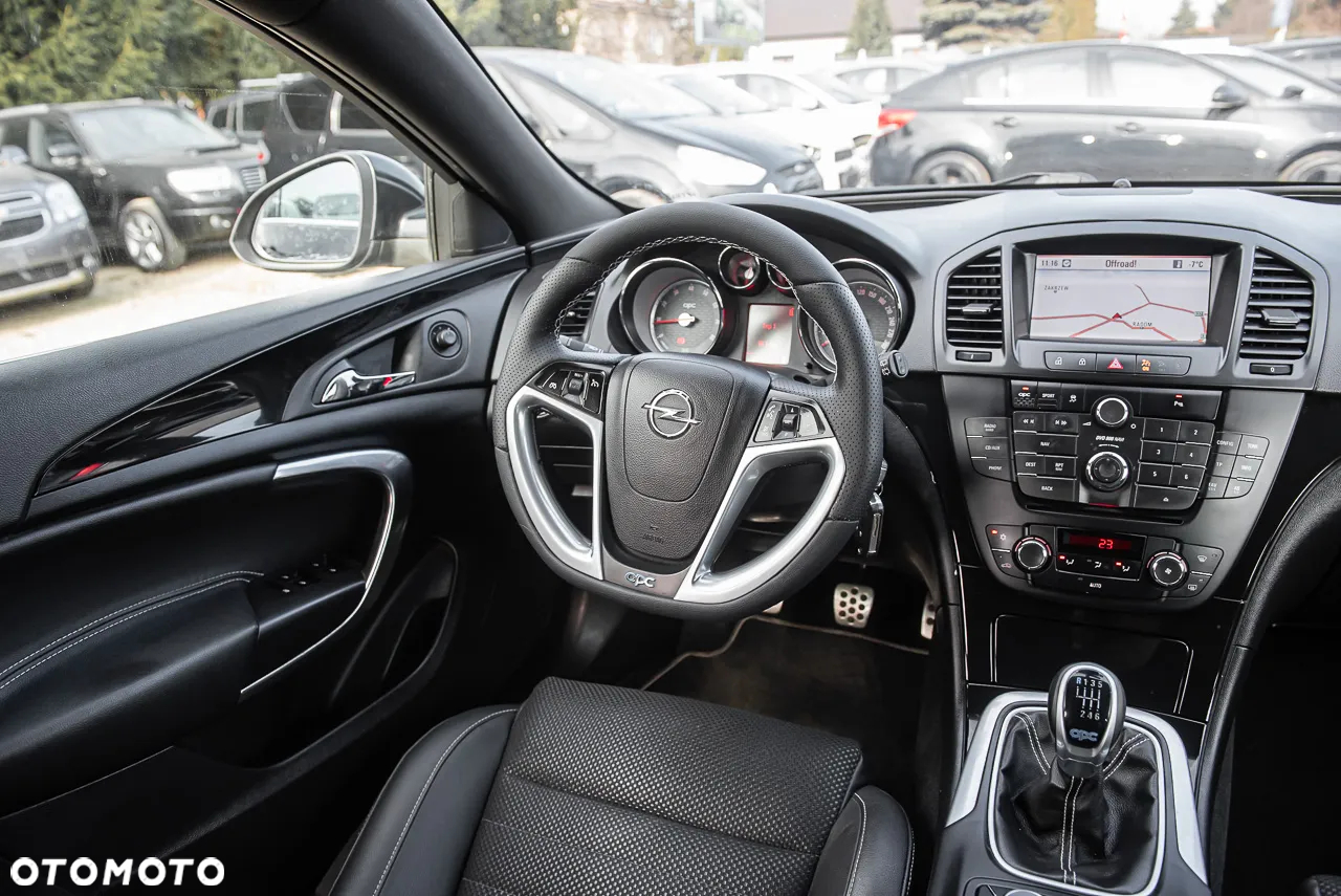 Opel Insignia 2.8 V6 Turbo 4x4 Sports Tourer OPC - 25