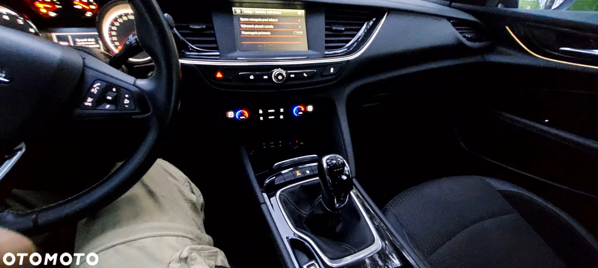 Opel Insignia 1.5 T Elite S&S - 12