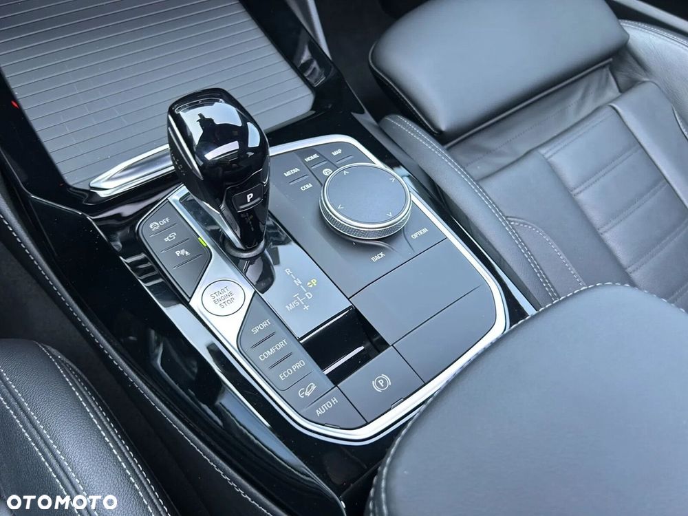 BMW X4 - 25