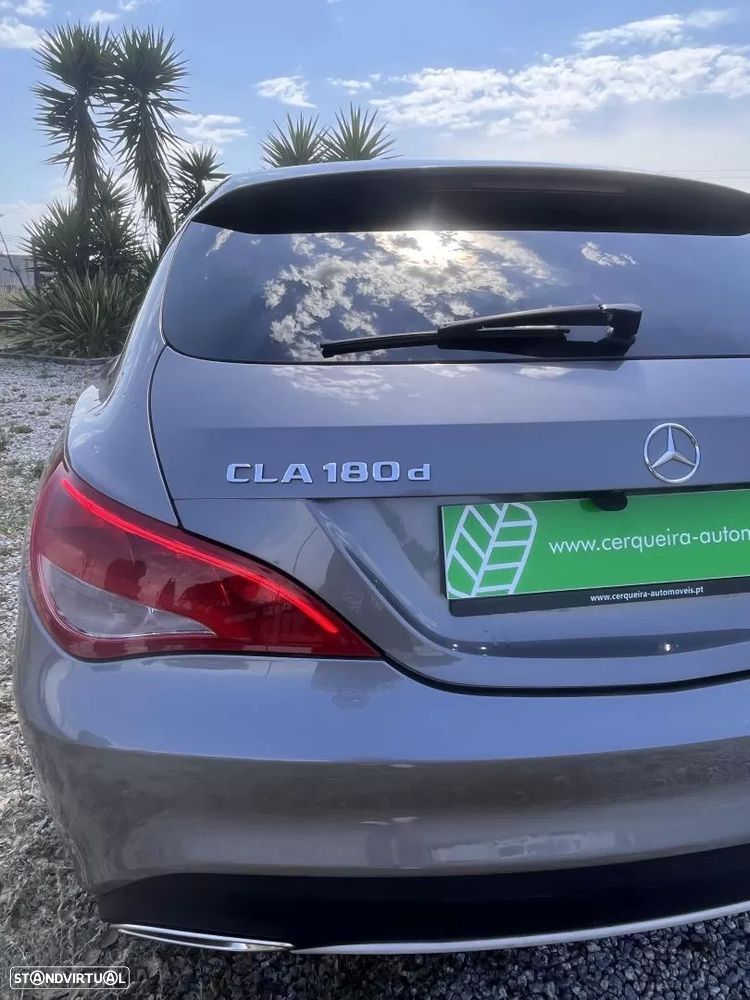 Mercedes-Benz CLA 180 d Shooting Brake - 10