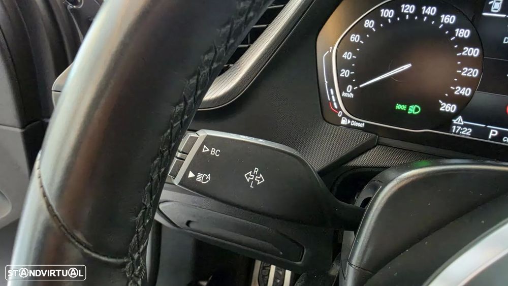 BMW 116 d Pack Desportivo M Auto - 43