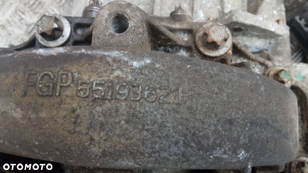 SKRZYNIA BIEGÓW MANUAL OPEL CORSA D - 5