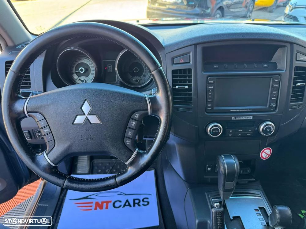 Mitsubishi Pajero 3.2 DI-D Auto Instyle - 3