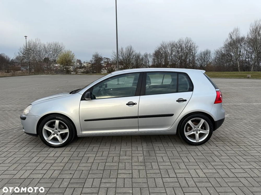 Volkswagen Golf 1.9 TDI DPF Edition BlueMotion - 5