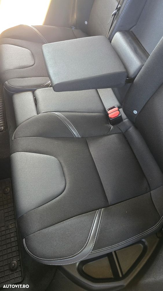 Volvo V40 D3 Aut Momentum - 22