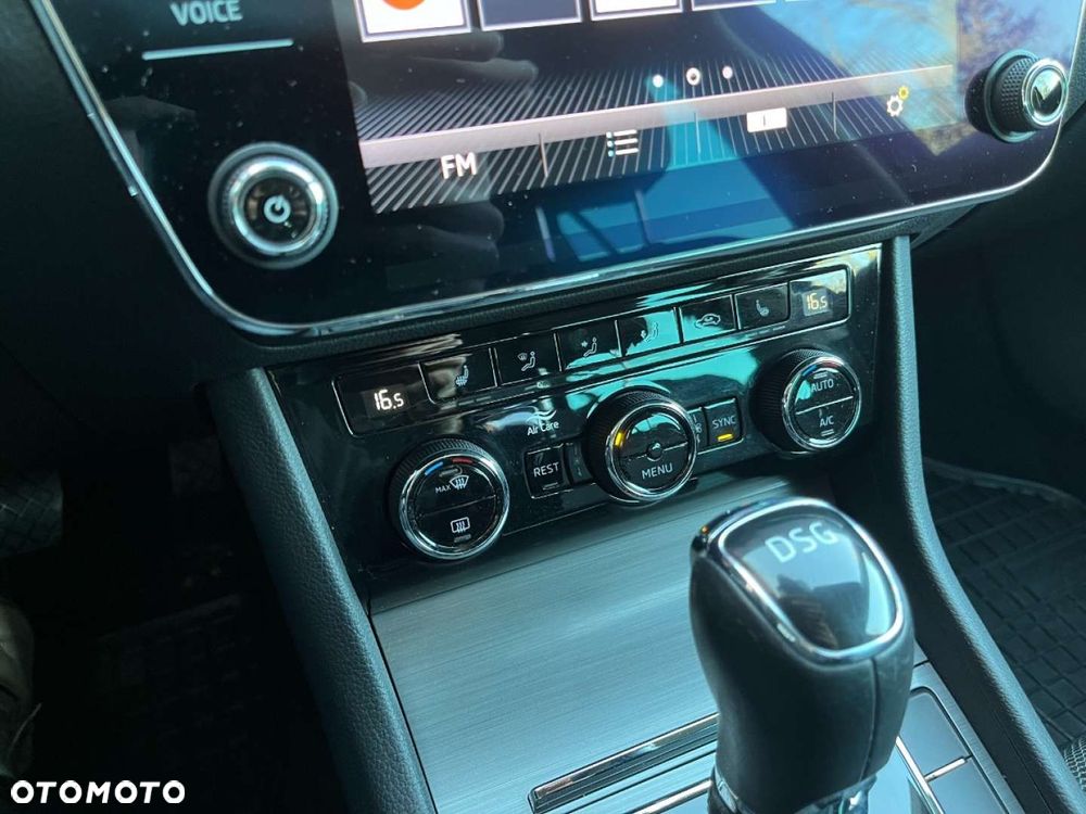 Skoda Superb 2.0 TDI Ambition DSG - 18