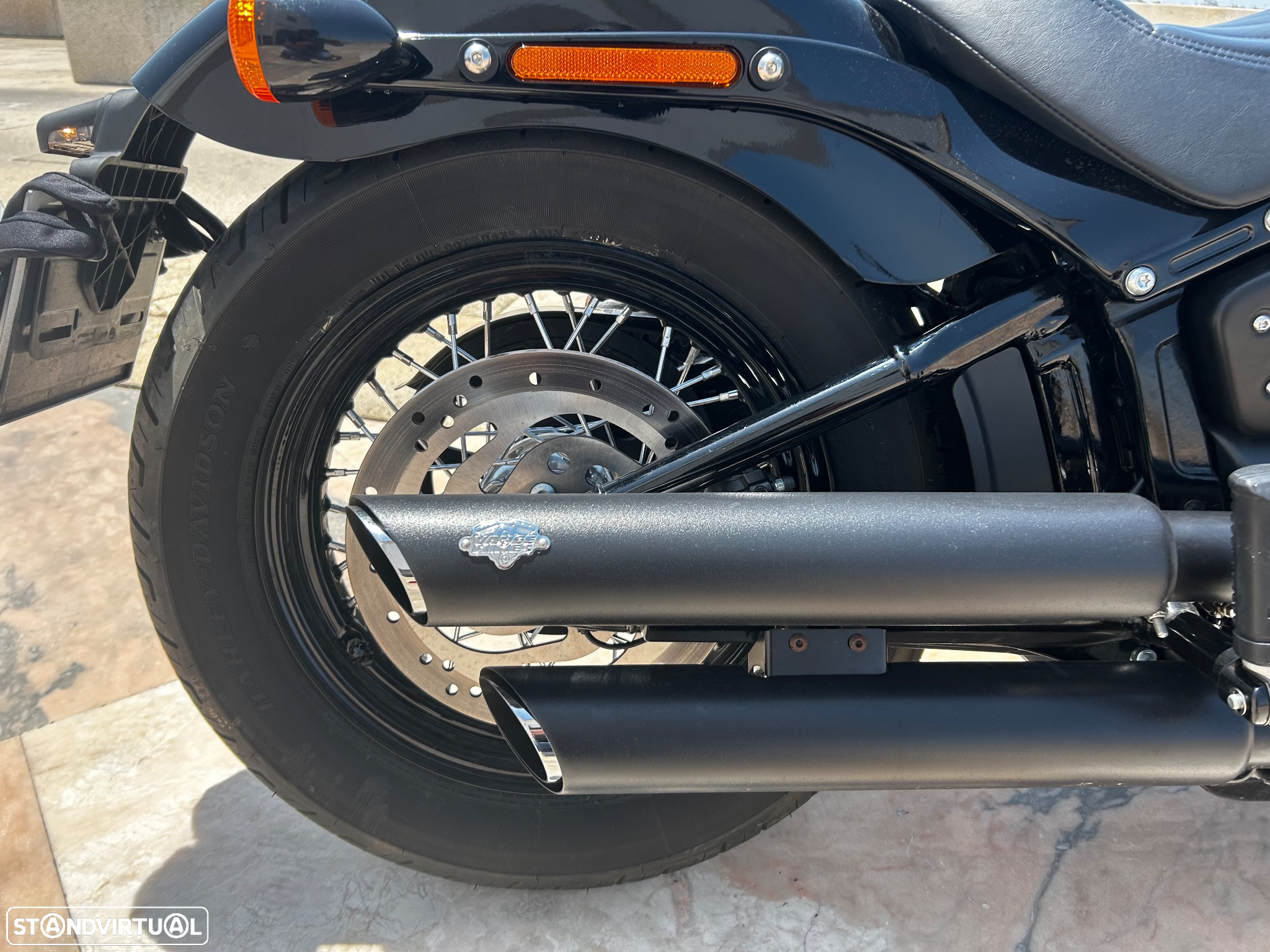 Harley-Davidson Softail Street Bob 2020 - 22