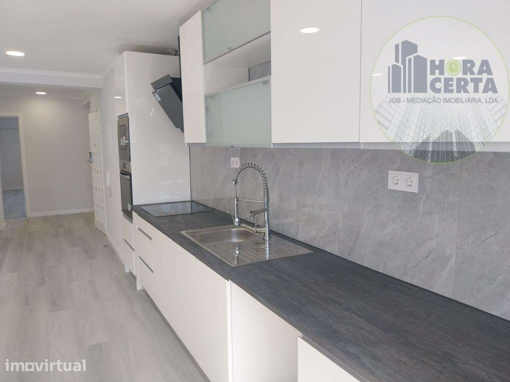 Apartamento T4 em Amora! - Grande imagem: 2/17