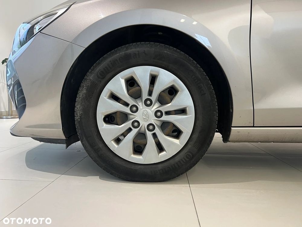 Hyundai i30 1.4 Classic + - 22