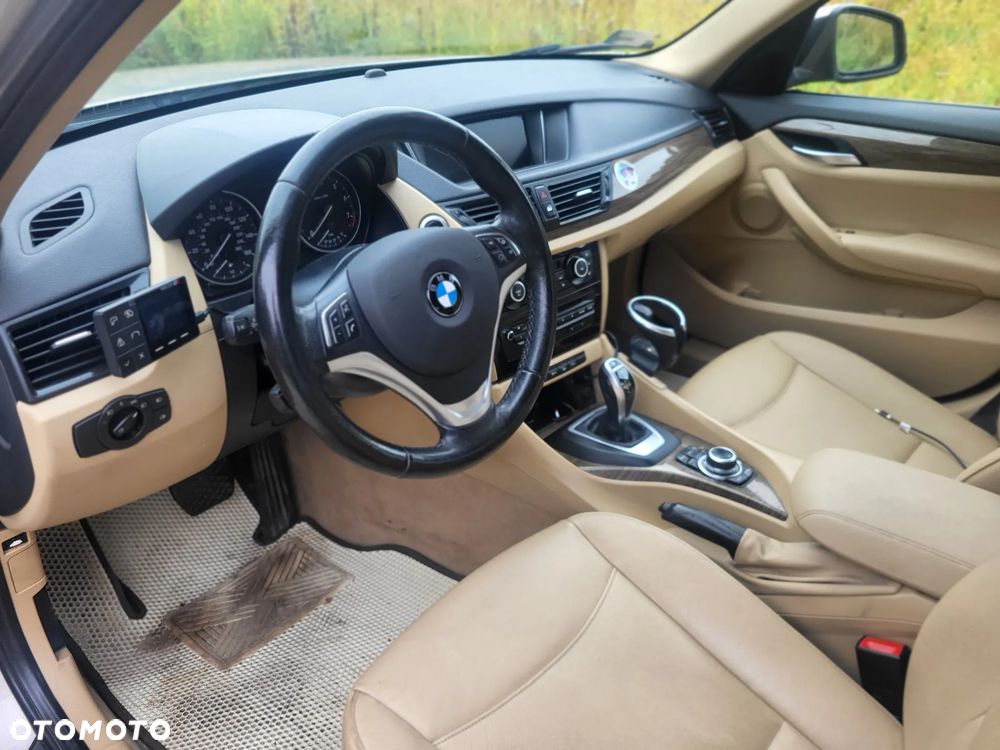BMW X1 - 8
