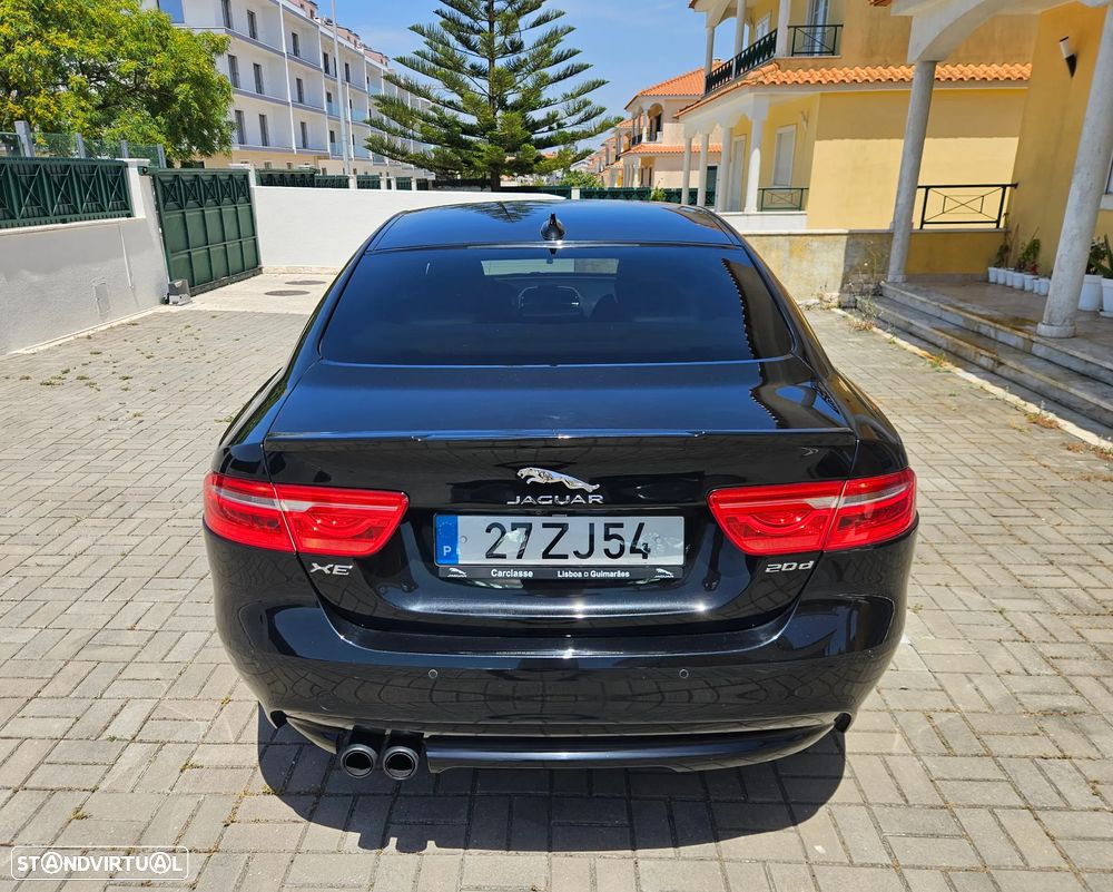 Jaguar XE 2.0 D R-Sport - 23