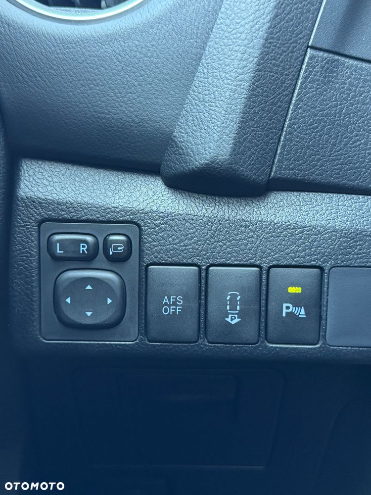 Toyota Auris 1.8 HSD Luna - 20