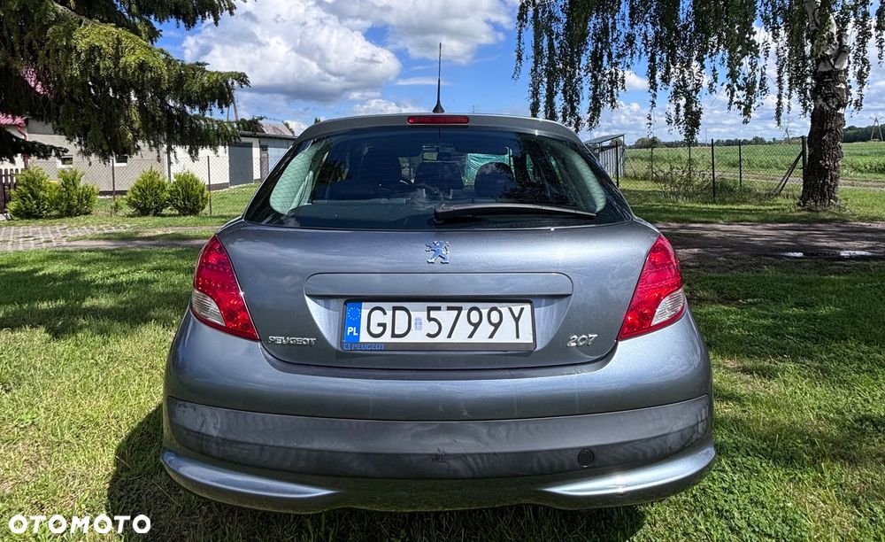 Peugeot 207 1.4 16V Trendy - 8