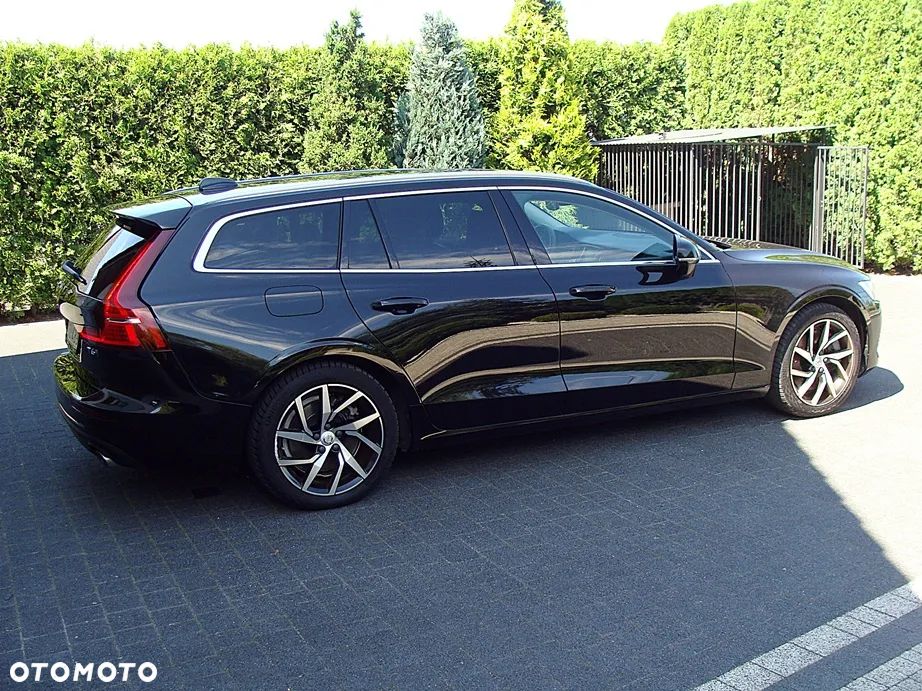 Volvo V60 T6 AWD Recharge Plus Dark - 4